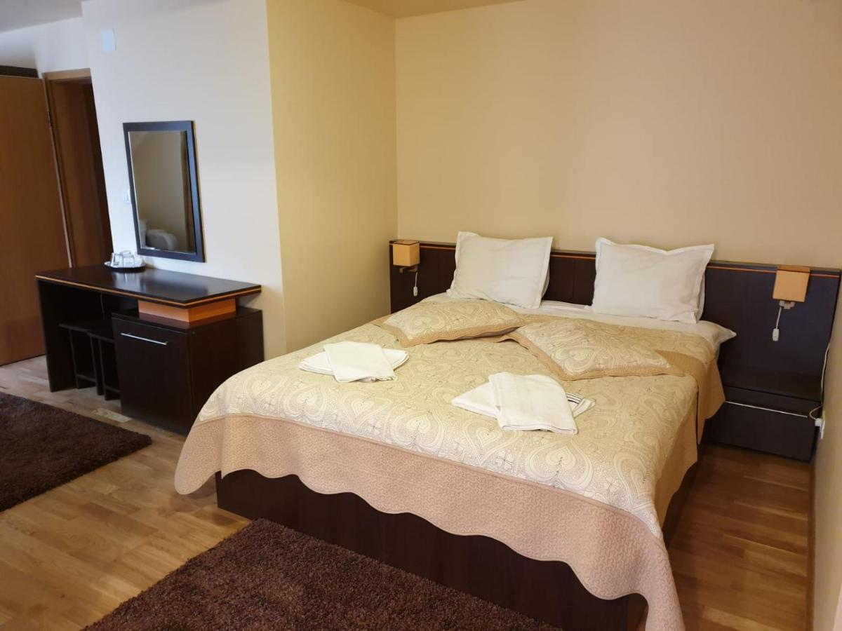 Casa Enescu Hotel Bran  Bagian luar foto