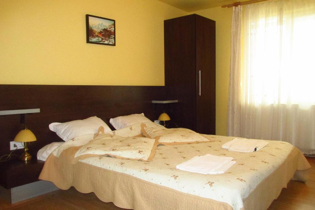 Casa Enescu Hotel Bran  Ruang foto